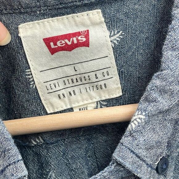Levi's Mens Button Up Shirt Leaf Print Short Sleeve Cotton Pocket Blue Large - Picture 6 of 8